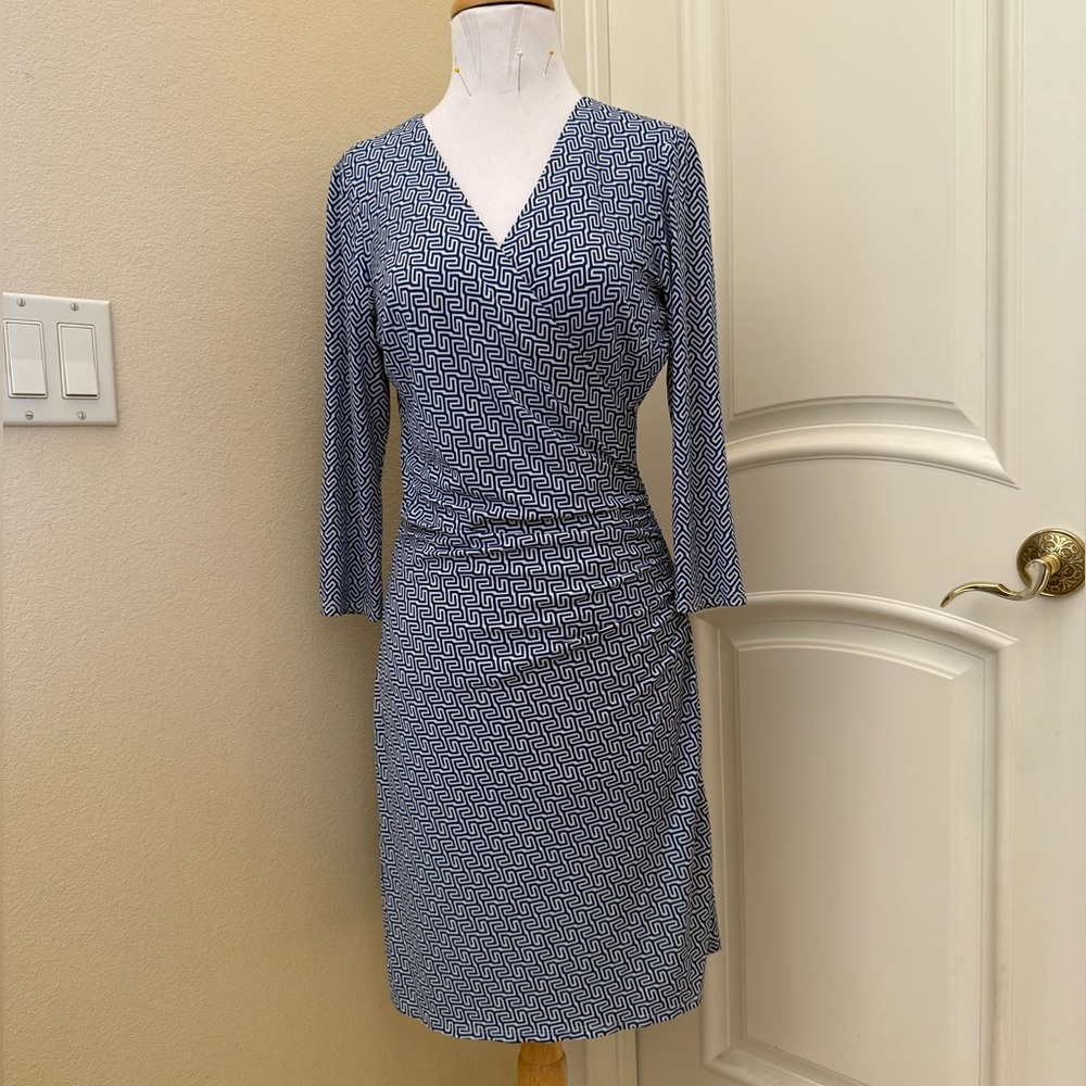 NWOT -Laundry by Design Blue and White Ruched Wrap Dress